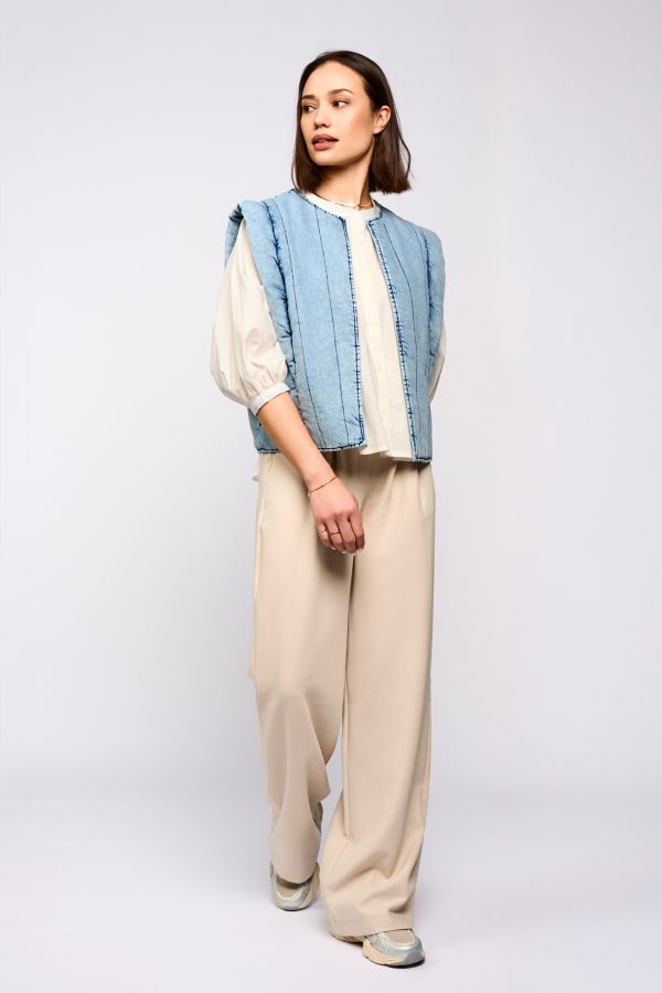 Isabel-gilet-denim-03-