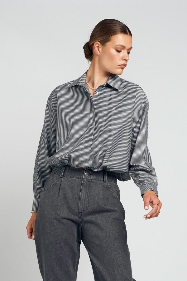 Feline-Blouse-Black-04