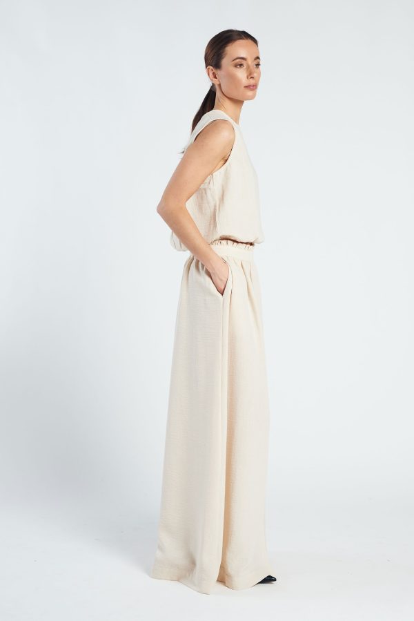 Holly-set-beige-01