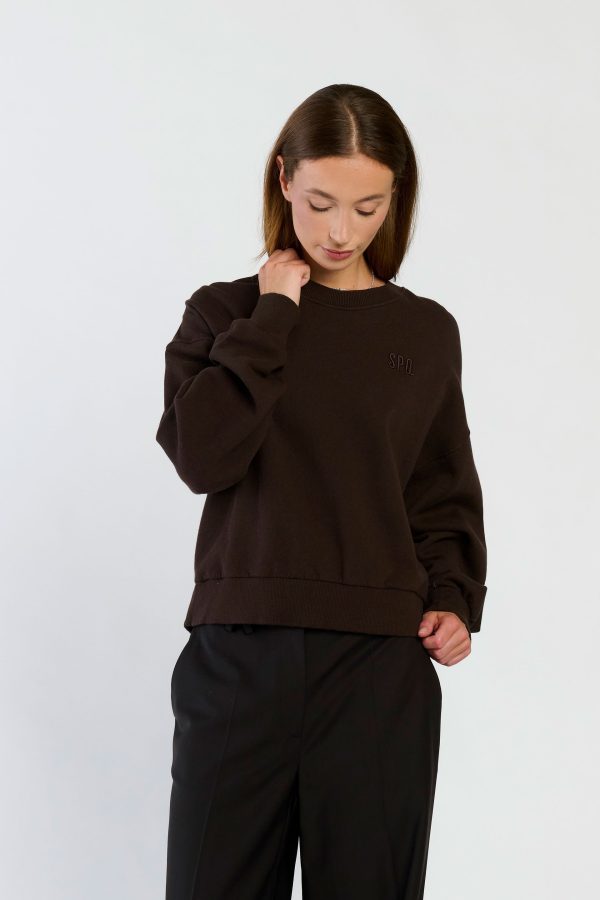 Lucy-Dark-Brown-05