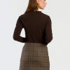 Romee-Turtleneck-Dark-Brown-06