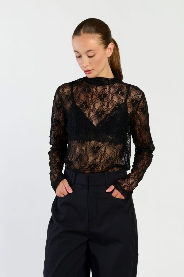 Lott-turtleneck-black-03