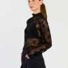 Lott-turtleneck-black-05
