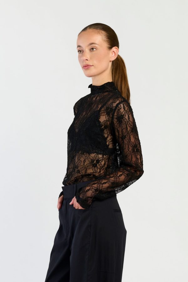 Lott-turtleneck-black-05