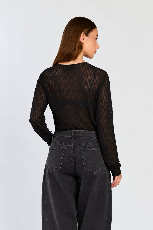 Lune-top-black-03