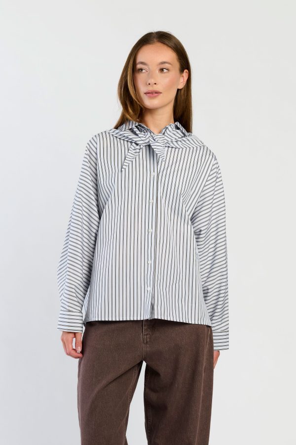 Mara-blouse-bluestripe-04
