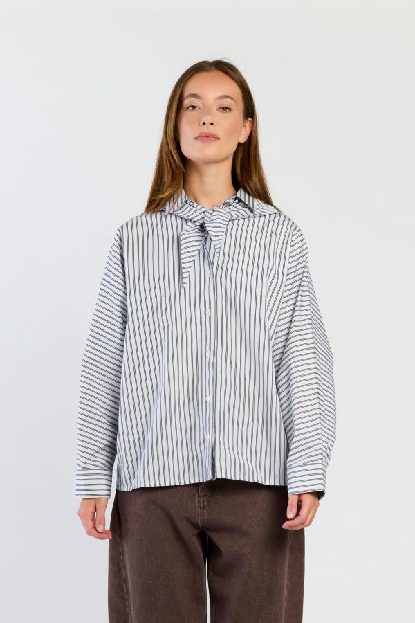 Mara-blouse-bluestripe-05