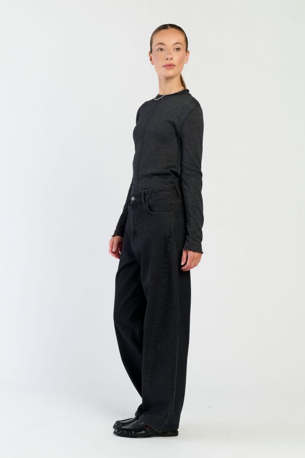 Norma-Grey-02