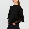 Oversized-tee-black-02