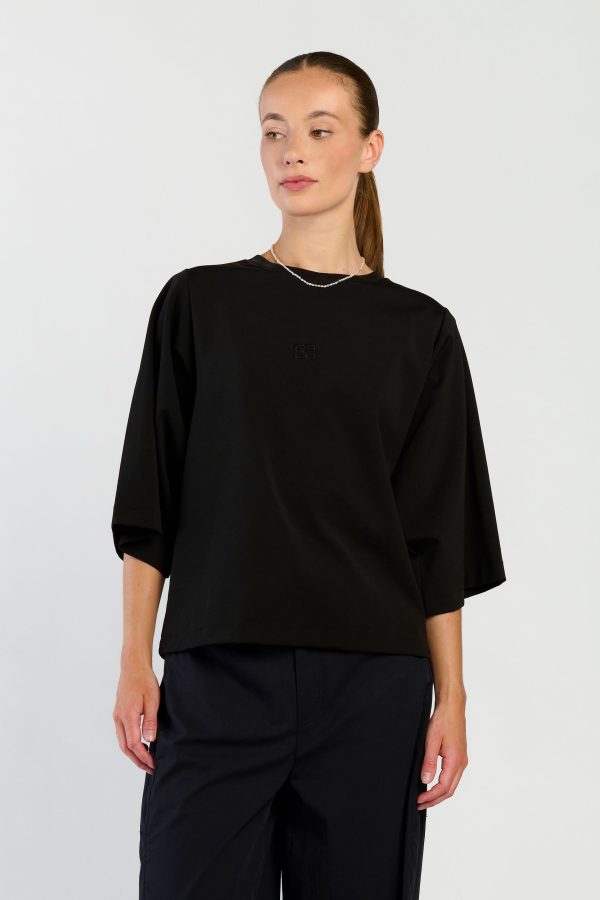Oversized-tee-black-03