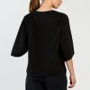 Oversized-tee-black-05