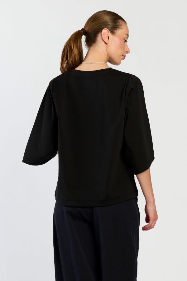 Oversized-tee-black-05