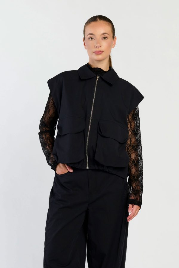 Ruby-Gilet-Black-03