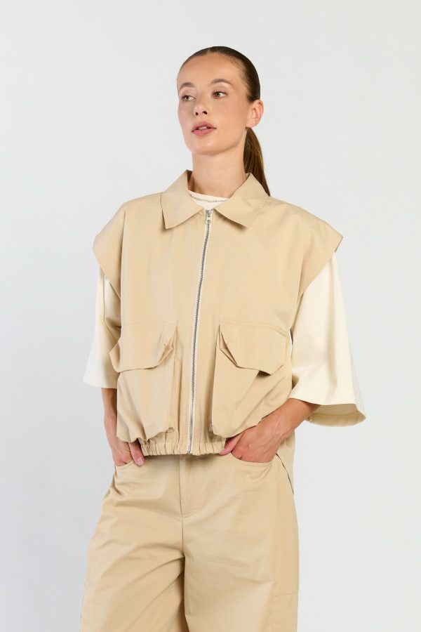 Ruby-gilet-beige-01