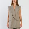 Zovia-Grey-07