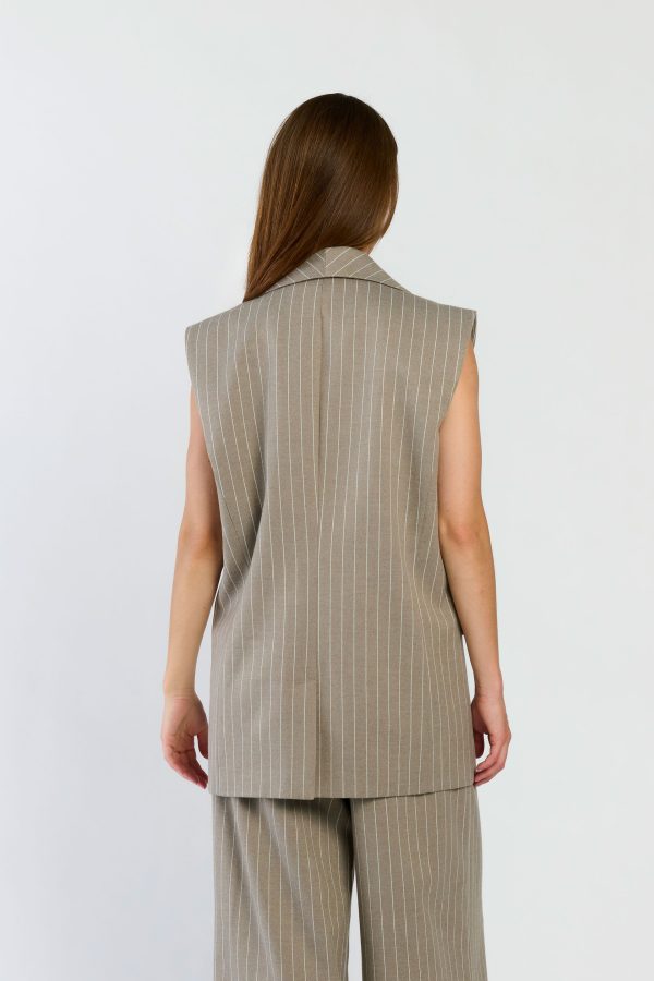 Zovia-Grey-08