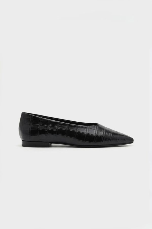 pointy-ballerina-croco-black-leather-1