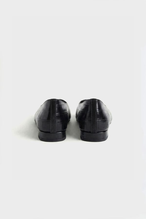 pointy-ballerina-croco-black-leather-2
